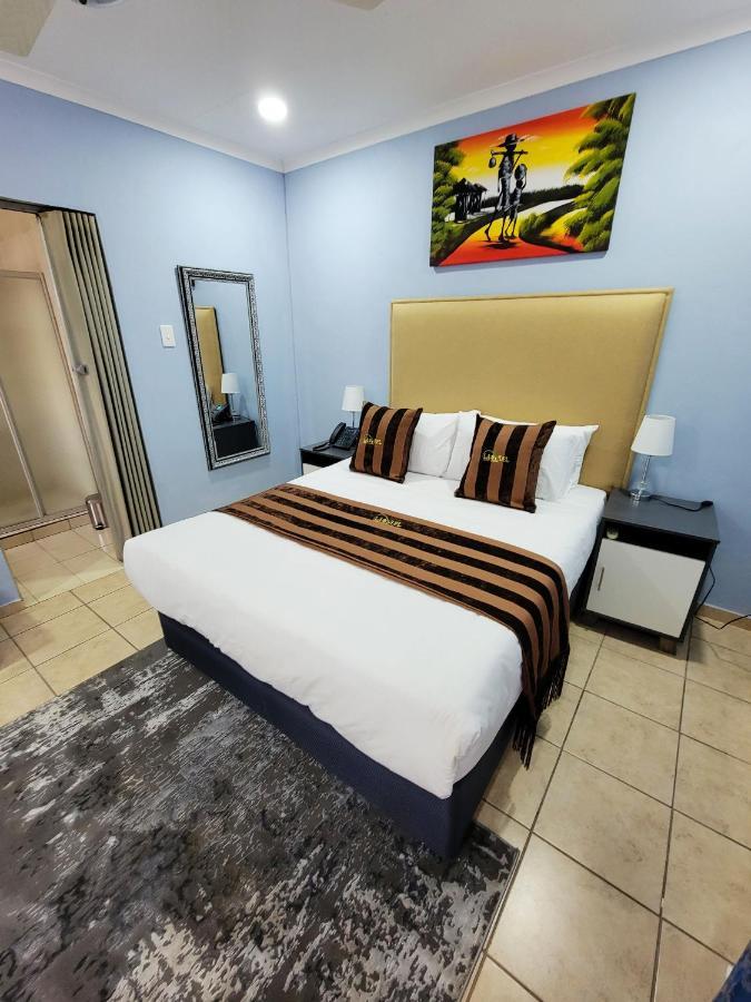 La-Nuel Guest Lodge Боксбург Экстерьер фото
