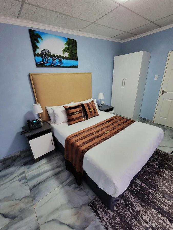 La-Nuel Guest Lodge Боксбург Экстерьер фото