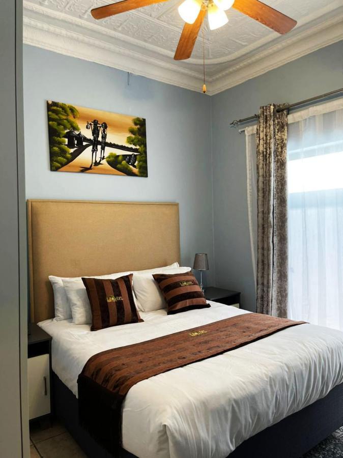 La-Nuel Guest Lodge Боксбург Экстерьер фото