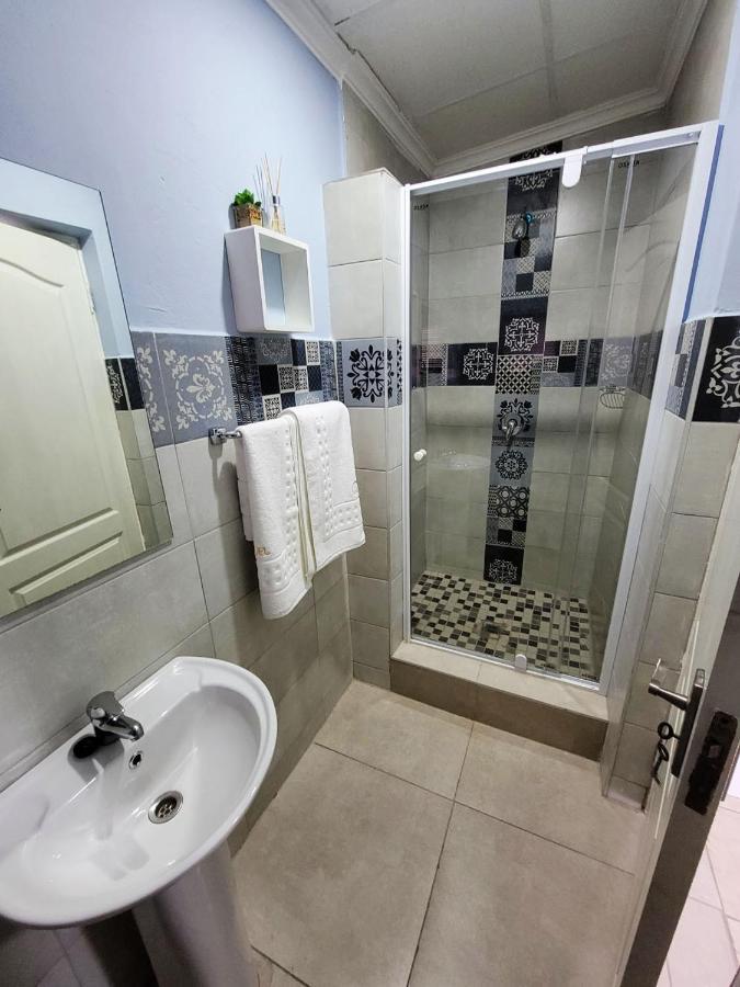 La-Nuel Guest Lodge Боксбург Экстерьер фото