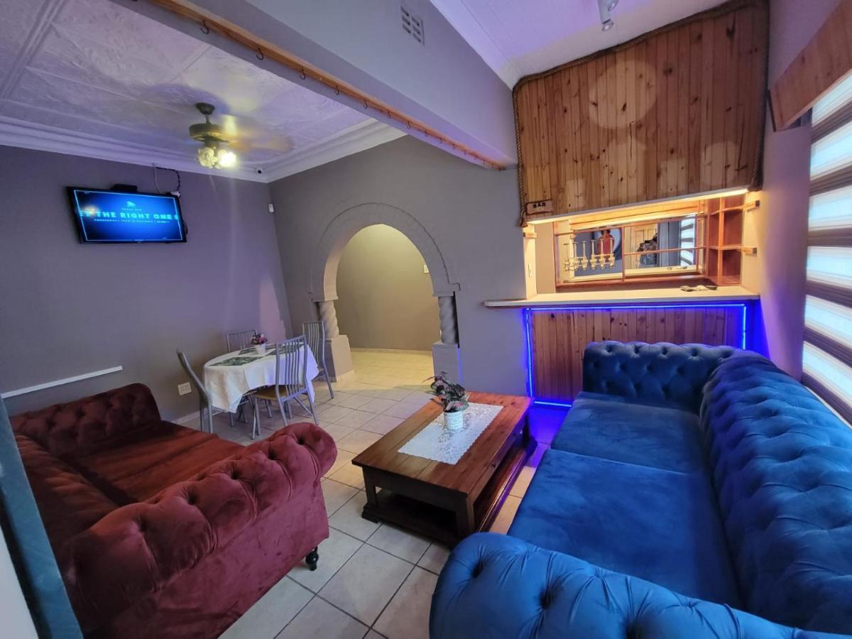 La-Nuel Guest Lodge Боксбург Экстерьер фото