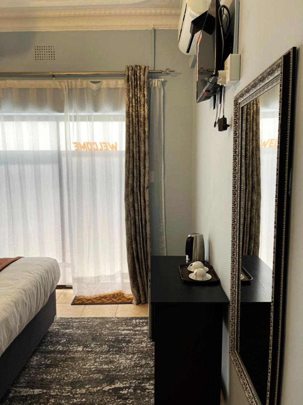 La-Nuel Guest Lodge Боксбург Экстерьер фото