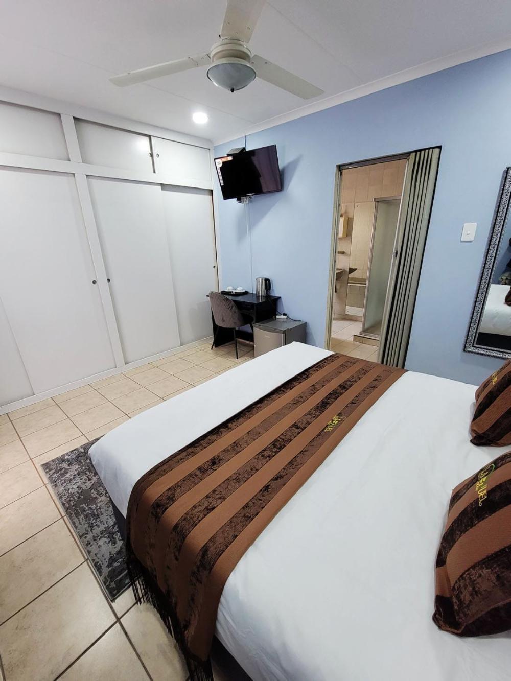 La-Nuel Guest Lodge Боксбург Экстерьер фото